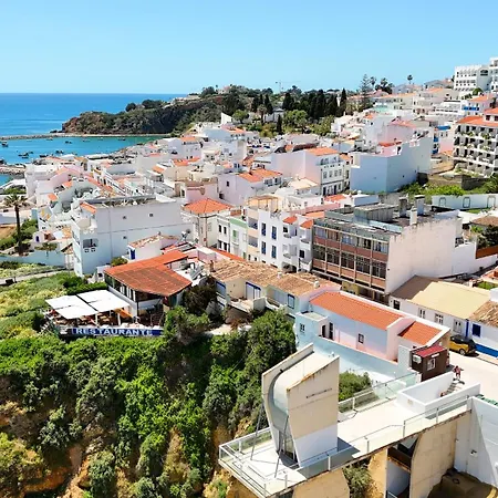 Semesterbostad The Big Blue By Becherish Albufeira